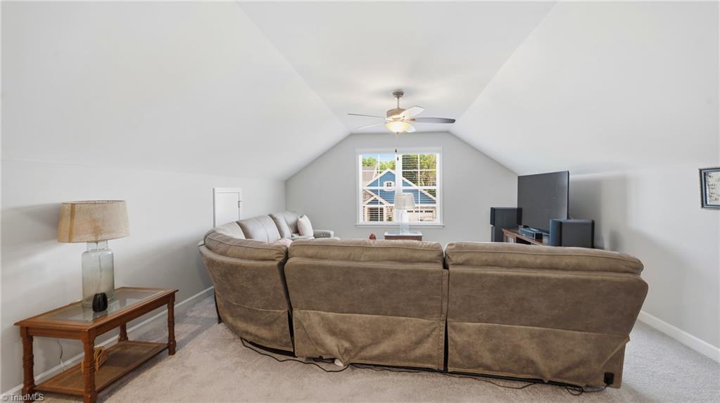 1003 Bryant Court Property Photo 16