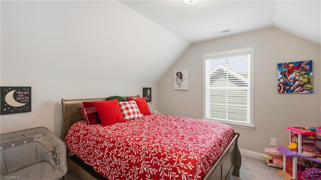 1003 Bryant Court Property Photo 21