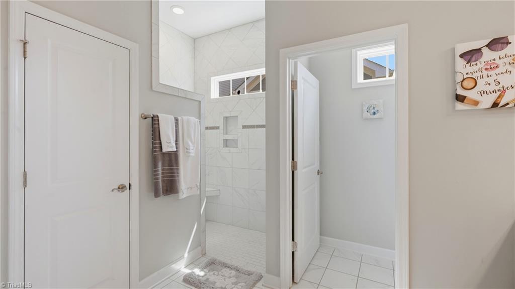 1003 Bryant Court Property Photo 29