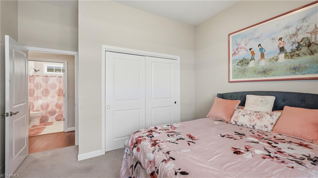 1003 Bryant Court Property Photo 33