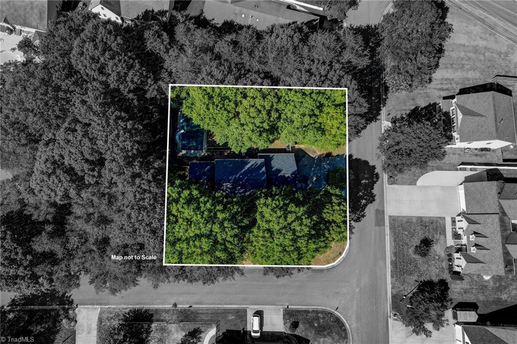 511 Westfield Lane Property Photo 3