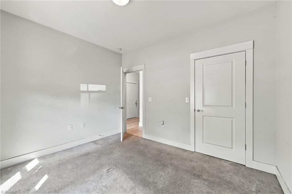 557 Isley Place Property Photo 13