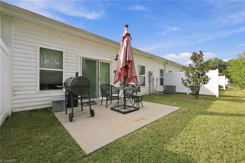 557 Isley Place Property Photo 15