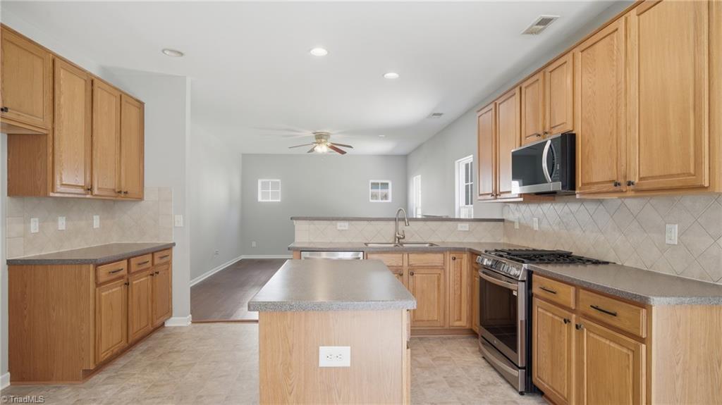 2016 Heron Pointe Drive Property Photo 12