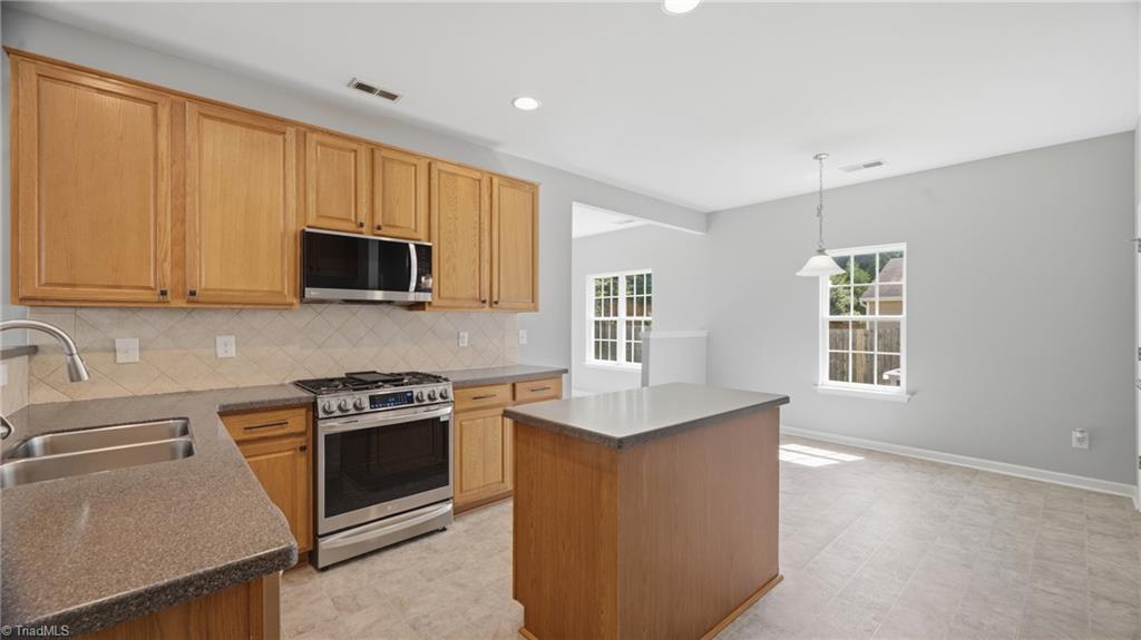 2016 Heron Pointe Drive Property Photo 14