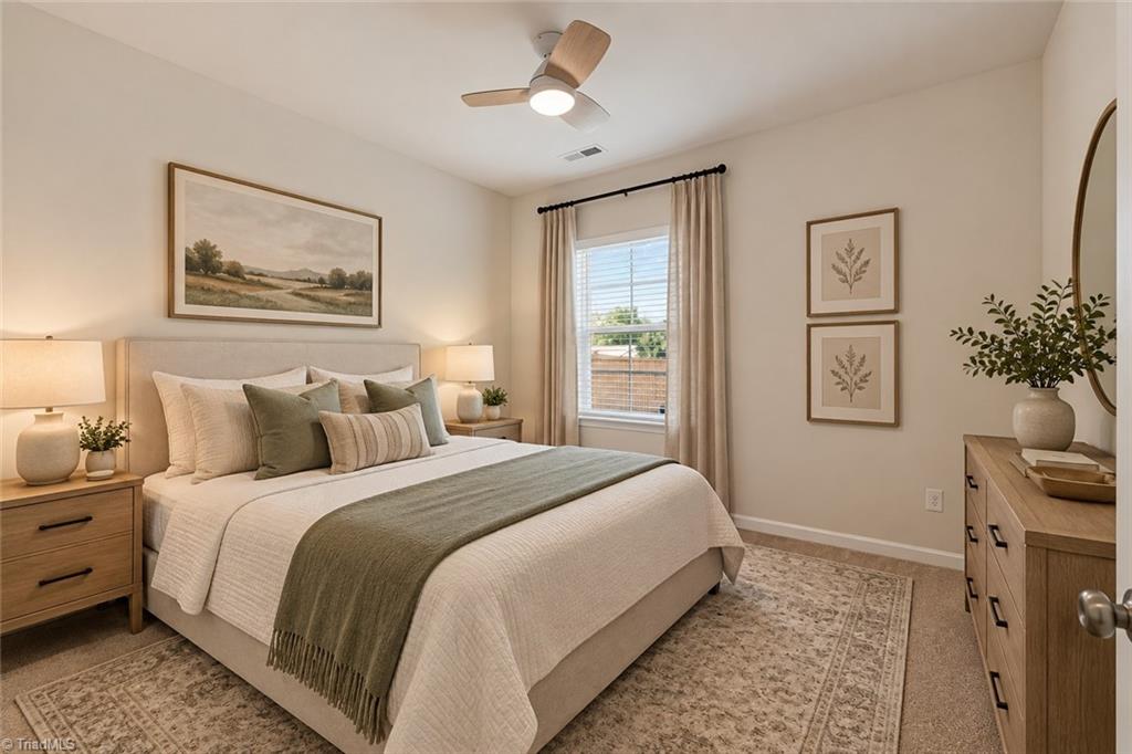 1033 Broadlands Way Property Photo 15