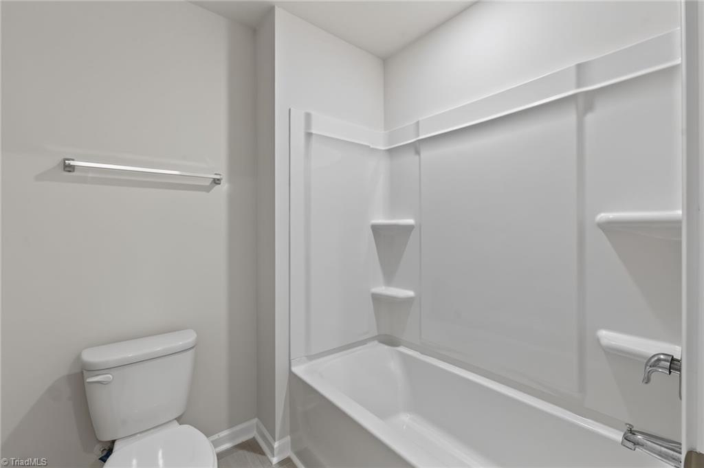 1033 Broadlands Way Property Photo 31