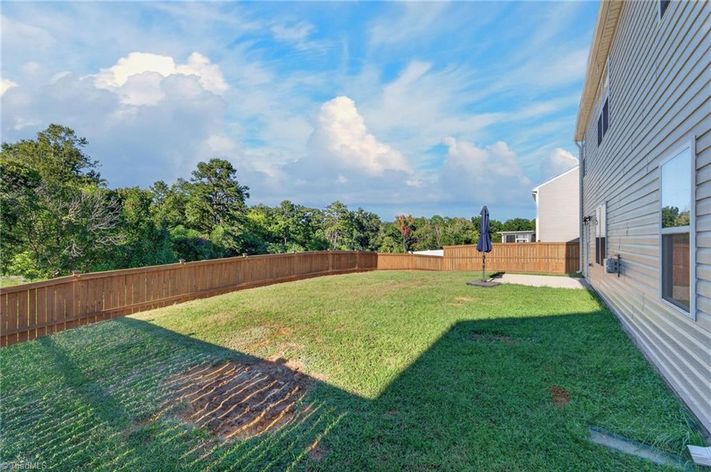 1033 Broadlands Way Property Photo 39