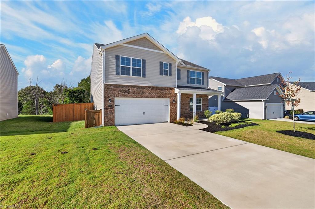 1033 Broadlands Way Property Photo 44
