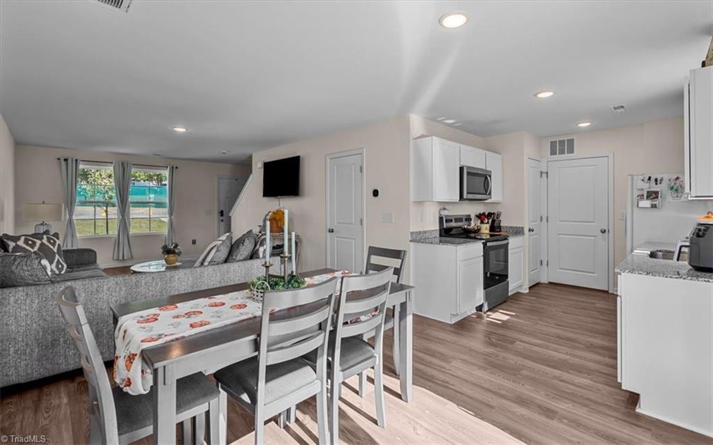 245 Mitchell Street Property Photo 16