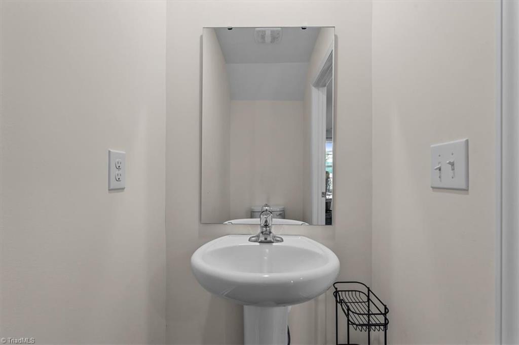 245 Mitchell Street Property Photo 18