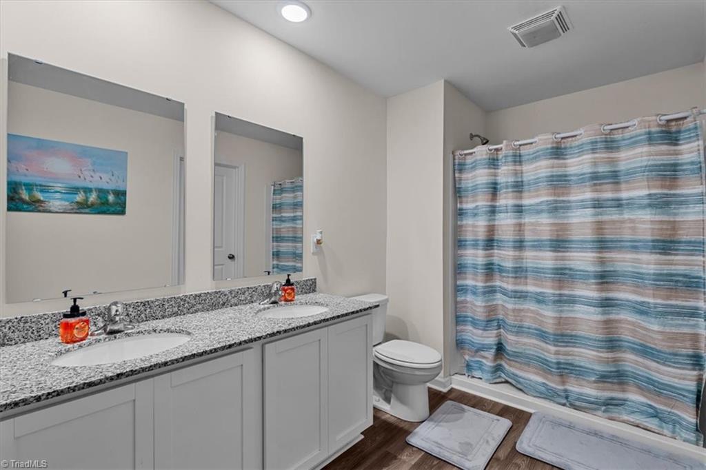 245 Mitchell Street Property Photo 22