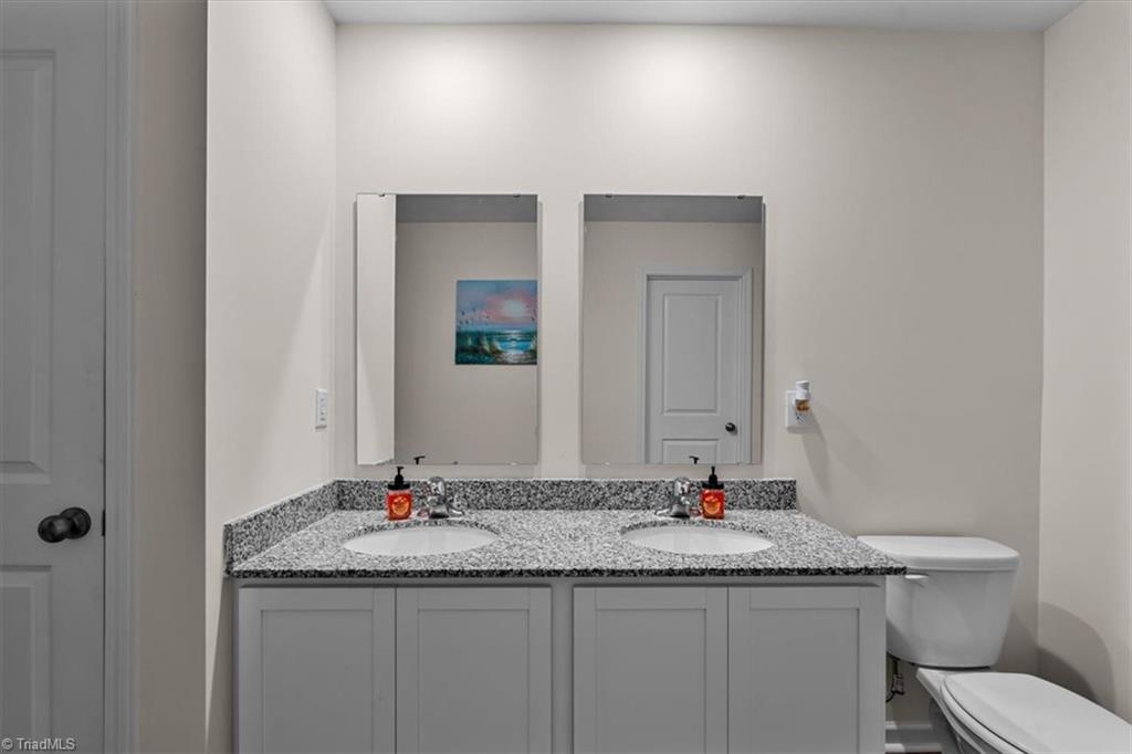 245 Mitchell Street Property Photo 23