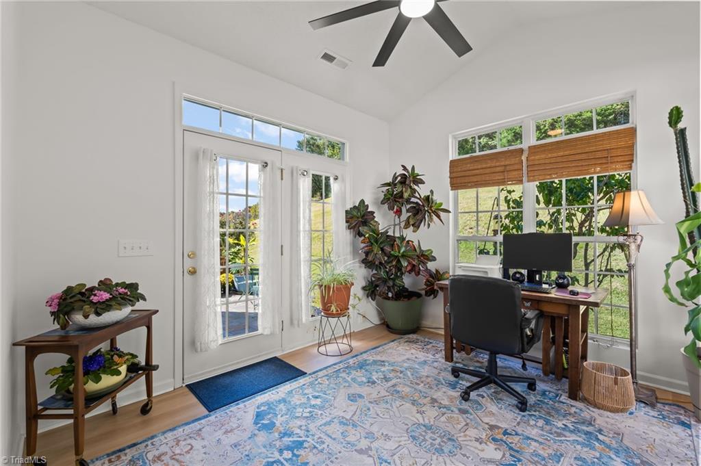 531 Osborne Road Property Photo 17
