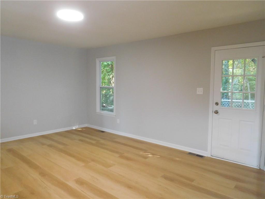 3711 Country Club Road Property Photo 6