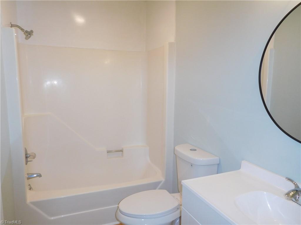 3711 Country Club Road Property Photo 11