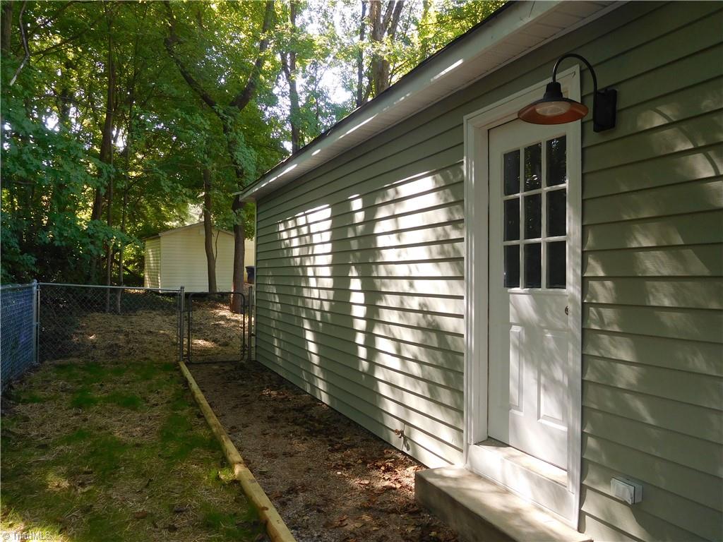 3711 Country Club Road Property Photo 17