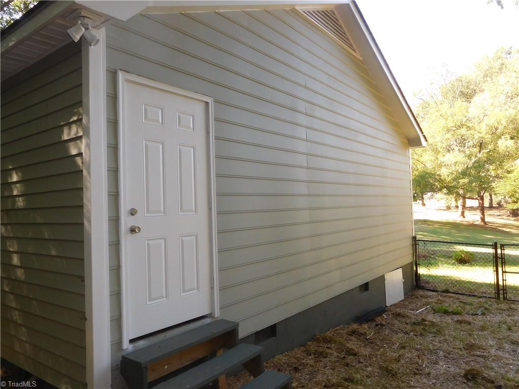 3711 Country Club Road Property Photo 18