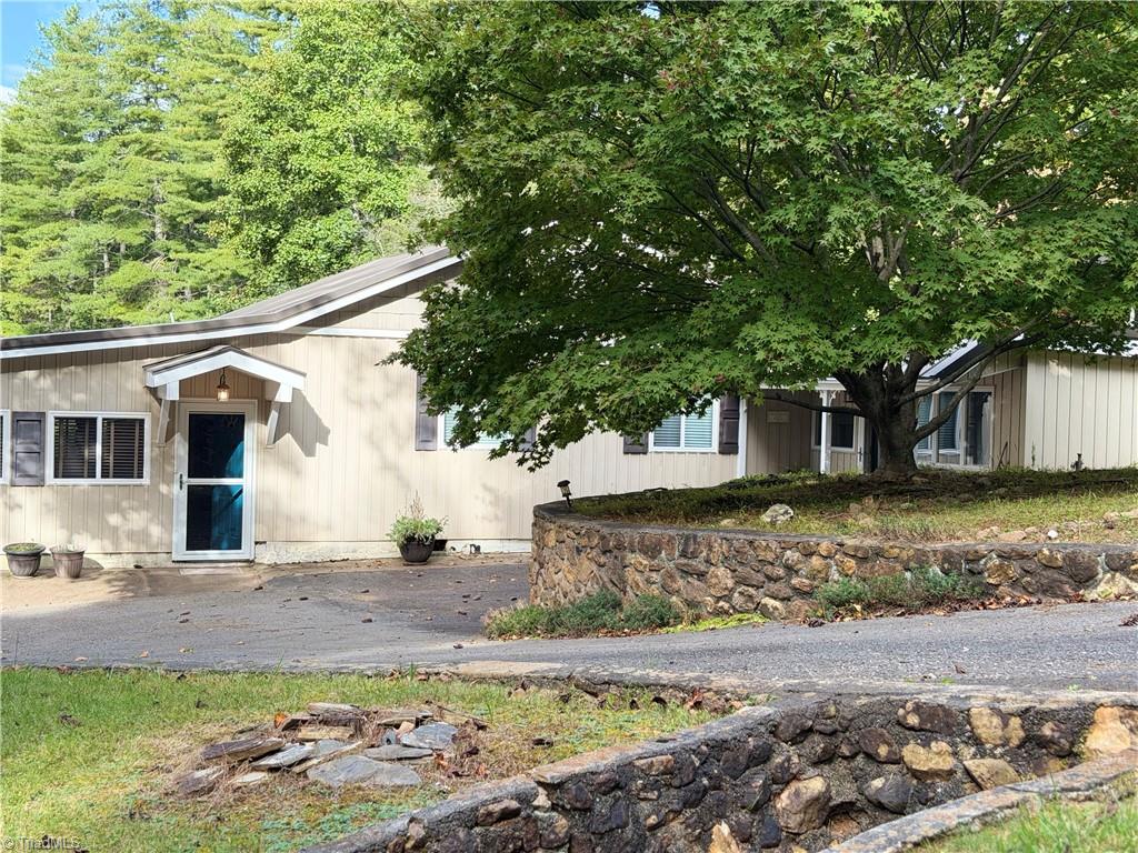 71 Lakewood Lane Property Photo 34