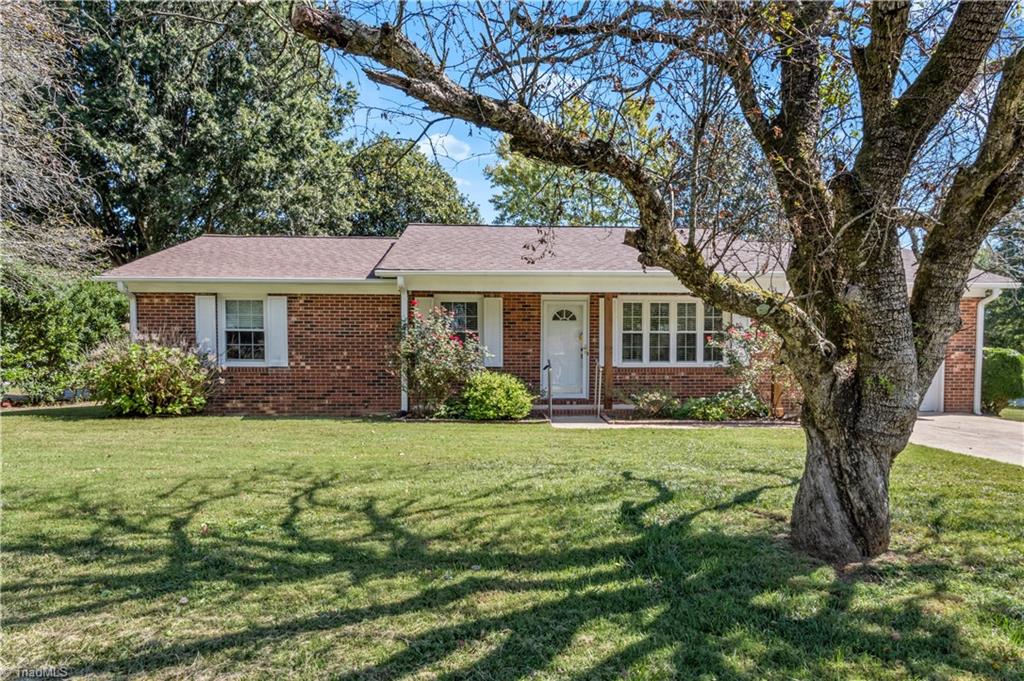 108 Hinshaw Avenue Property Photo 1