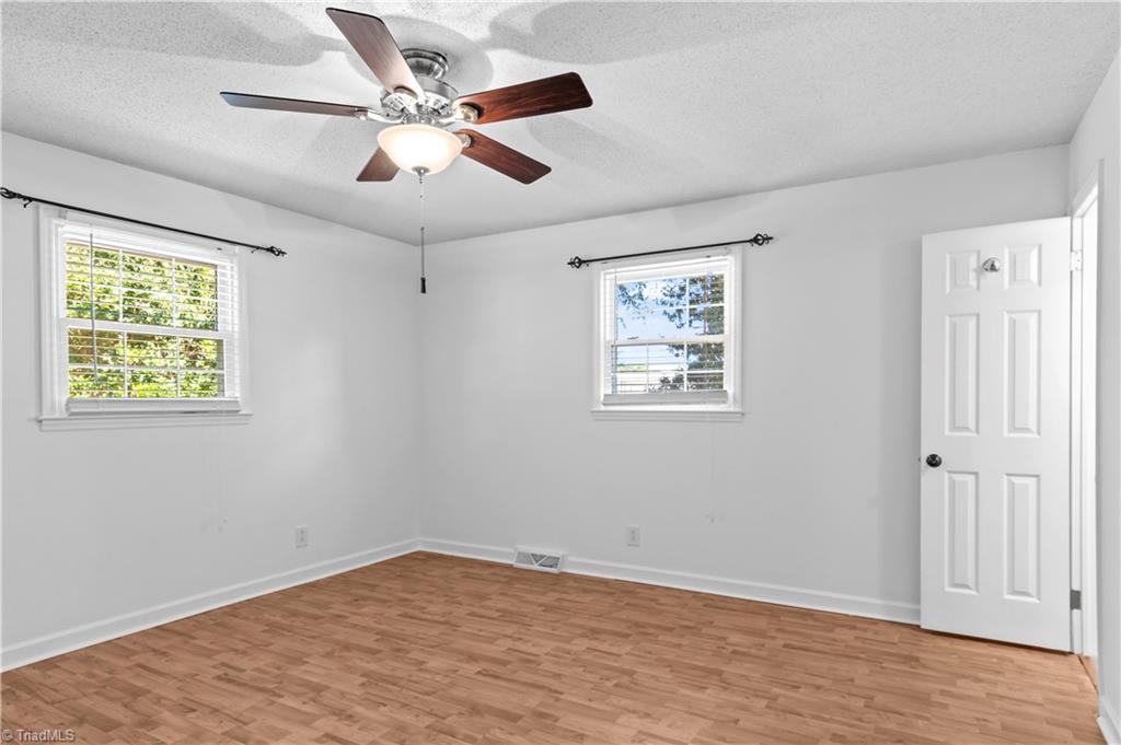 108 Hinshaw Avenue Property Photo 6