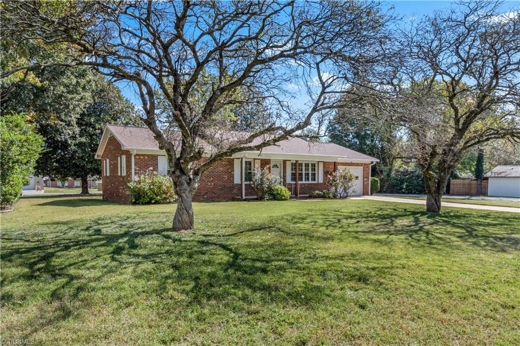 108 Hinshaw Avenue Property Photo 19