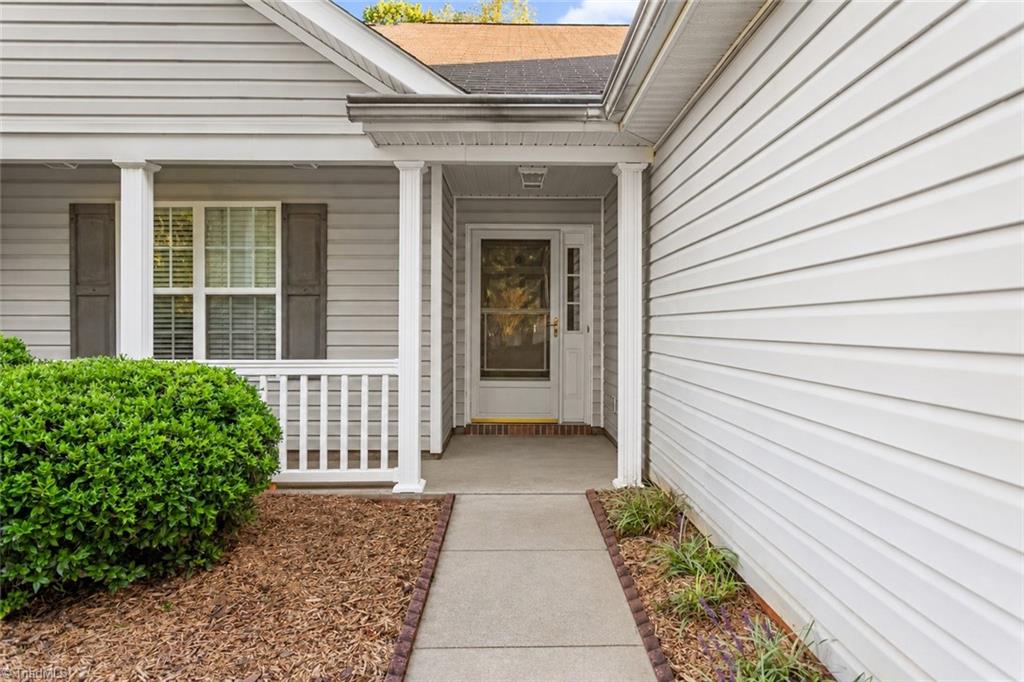1204 Satinwood Drive Property Photo 3