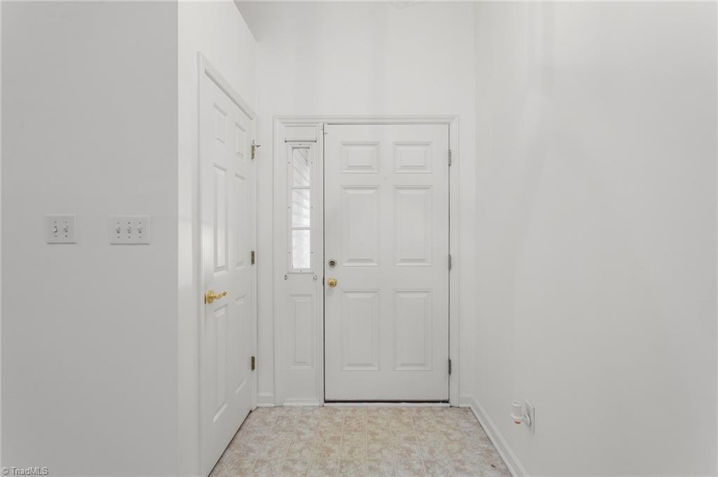 1204 Satinwood Drive Property Photo 4