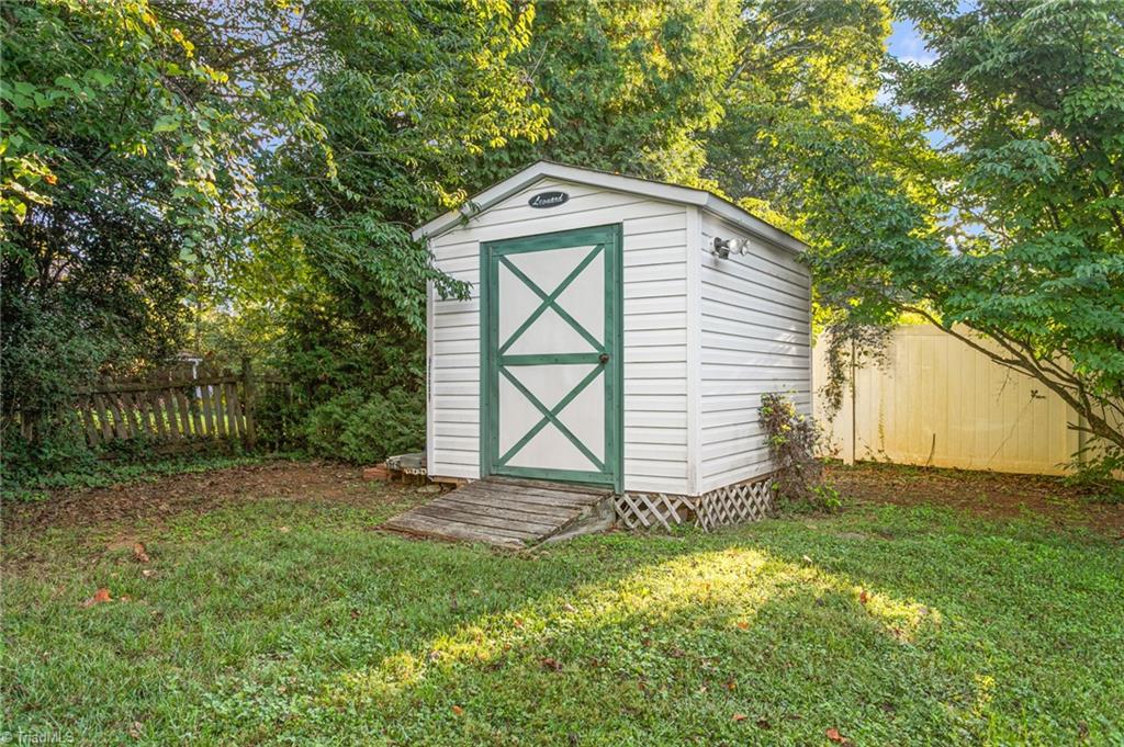 1204 Satinwood Drive Property Photo 29