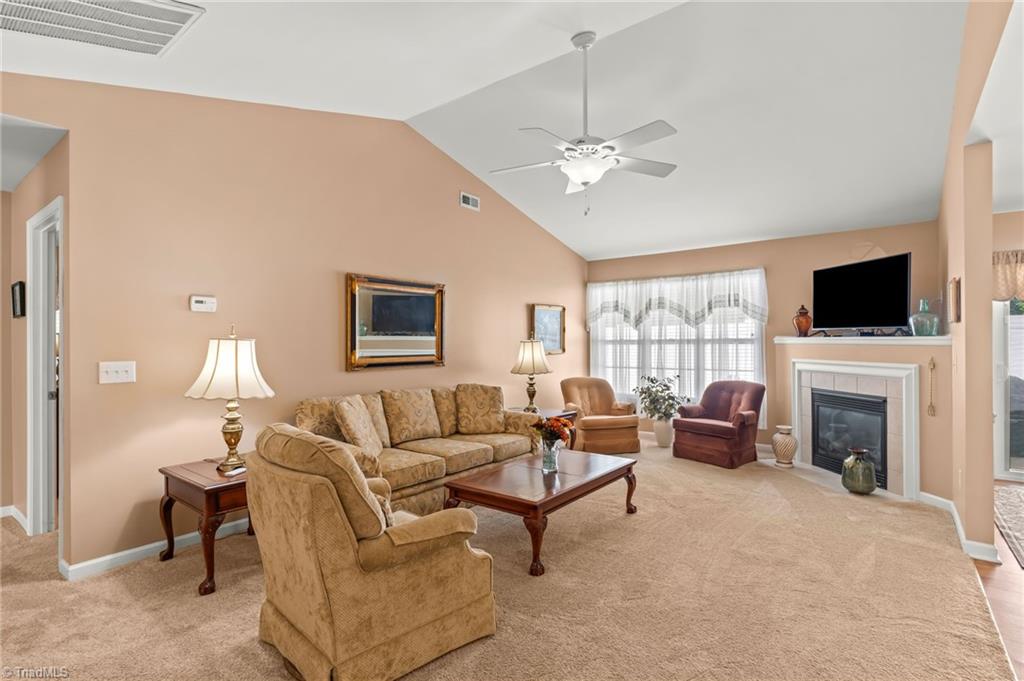 4961 Terrence Drive Property Photo 6