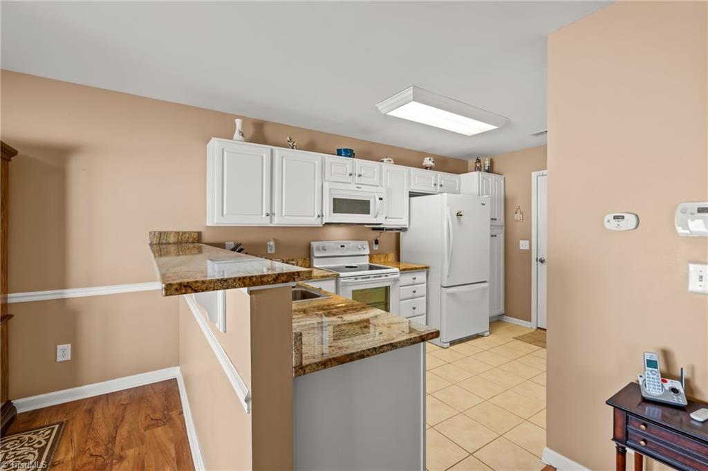 4961 Terrence Drive Property Photo 10