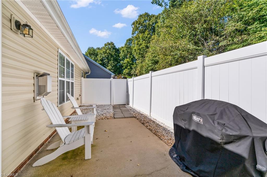 4961 Terrence Drive Property Photo 29
