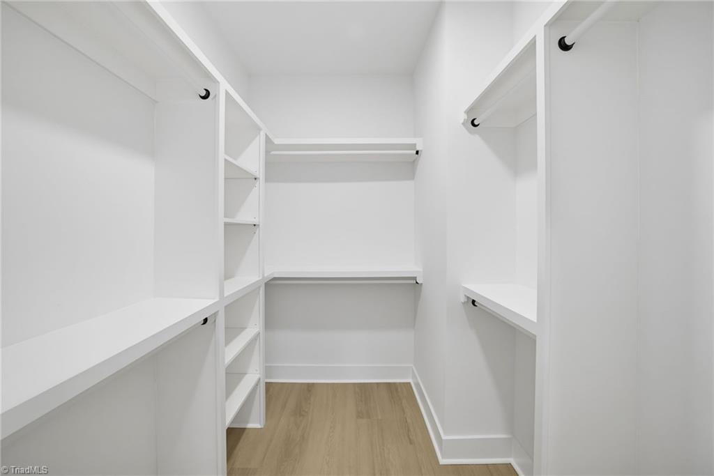 425 N Smith Street Property Photo 17