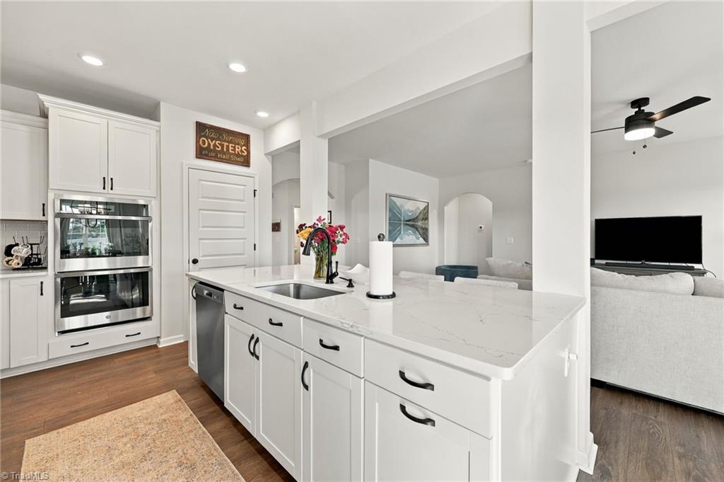 430 Brooke Hill Drive Property Photo 11