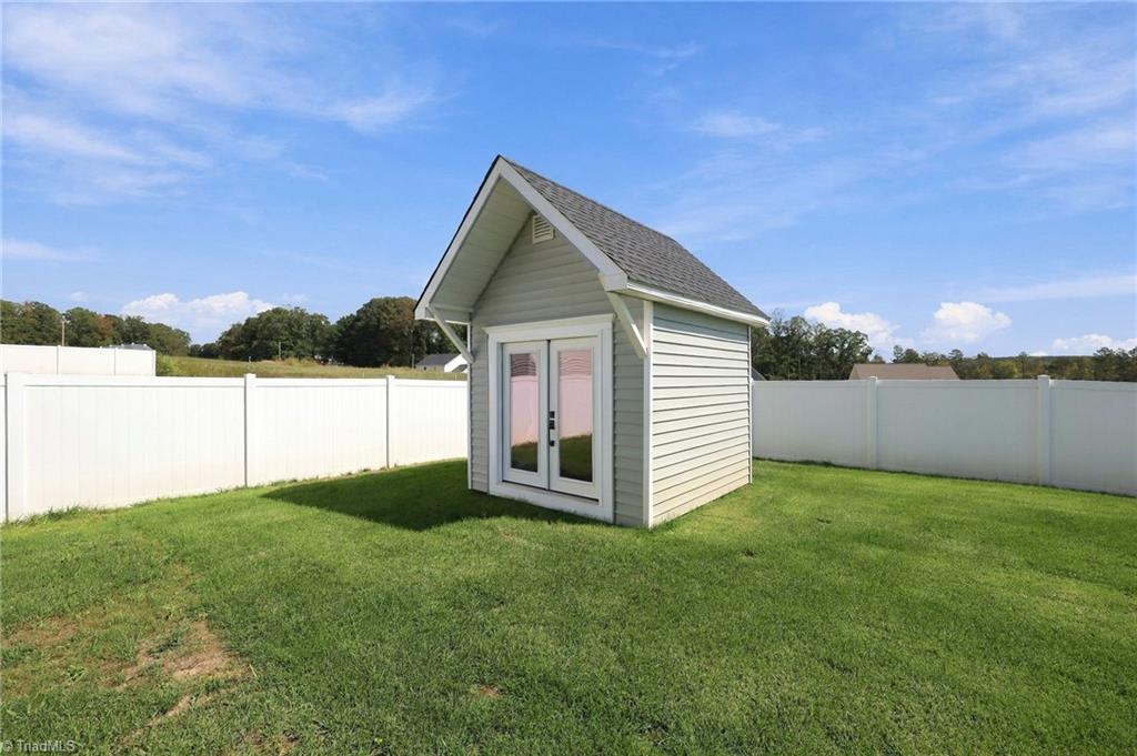 430 Brooke Hill Drive Property Photo 31