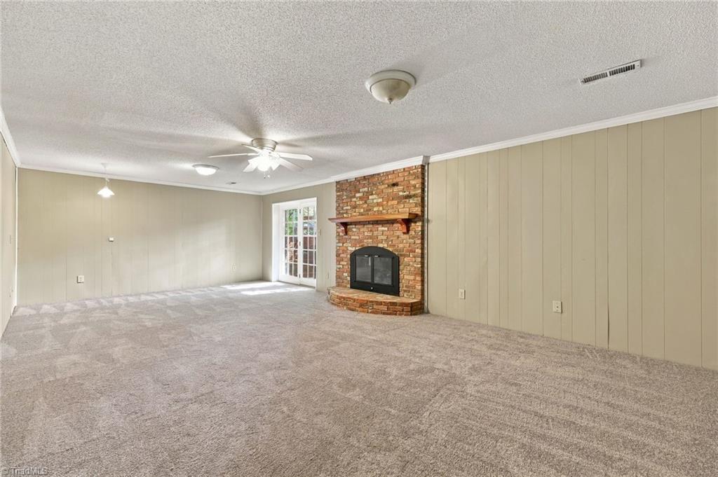 483 Buckhurst Drive Property Photo 11