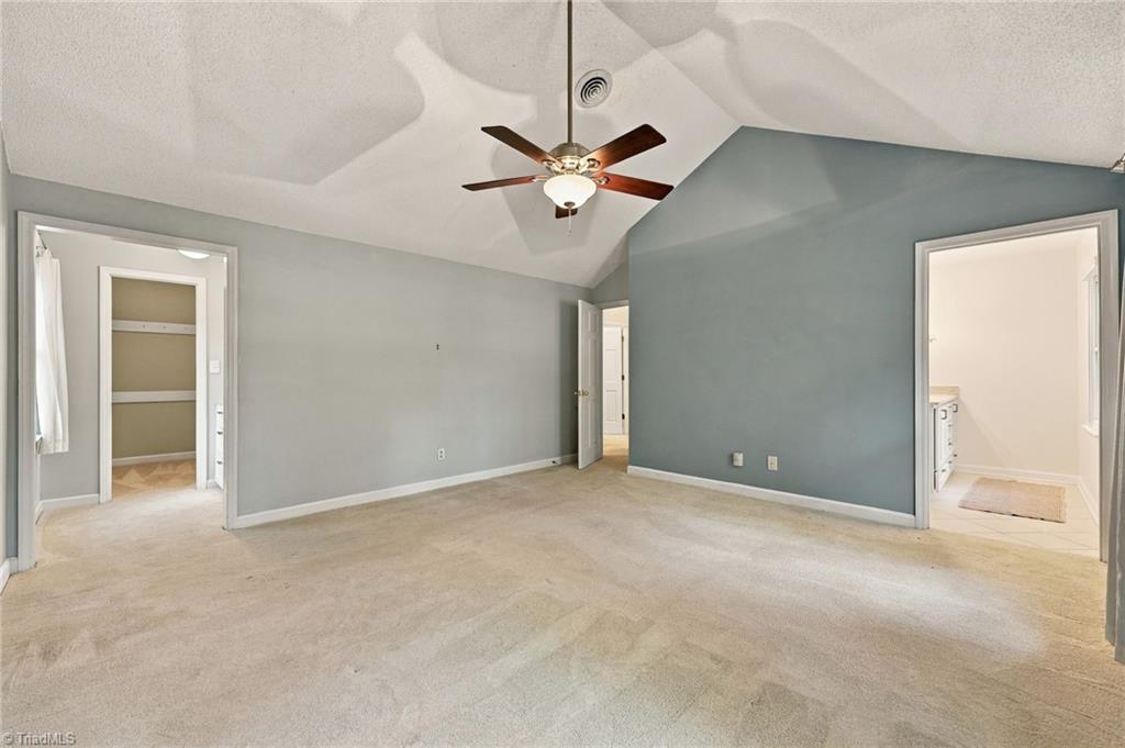 483 Buckhurst Drive Property Photo 17