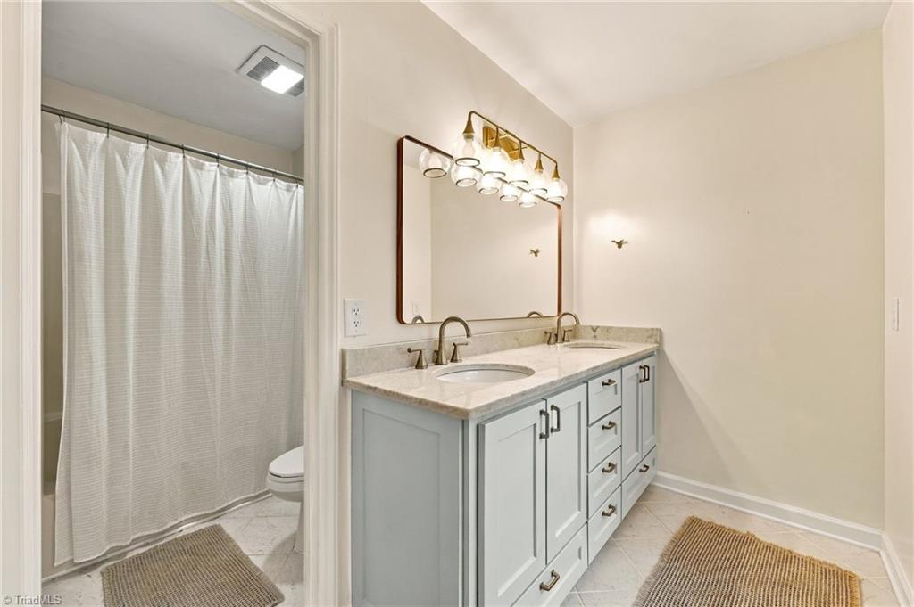 483 Buckhurst Drive Property Photo 20