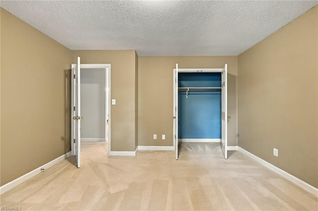 483 Buckhurst Drive Property Photo 22