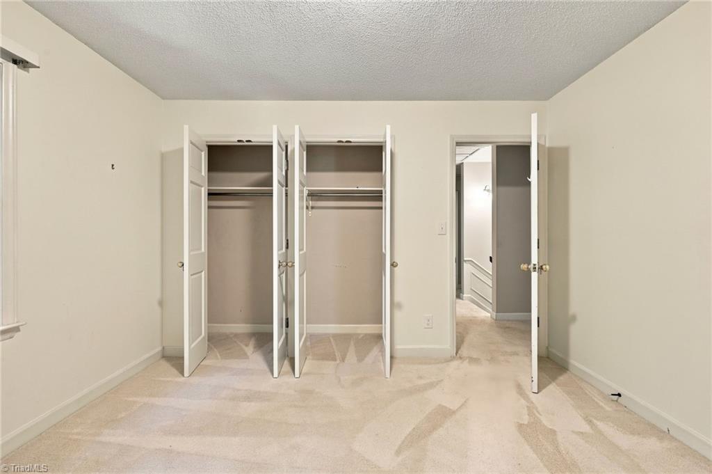 483 Buckhurst Drive Property Photo 32