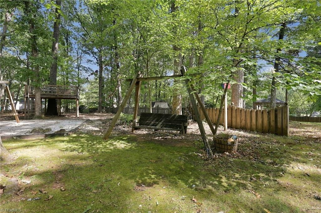 483 Buckhurst Drive Property Photo 35