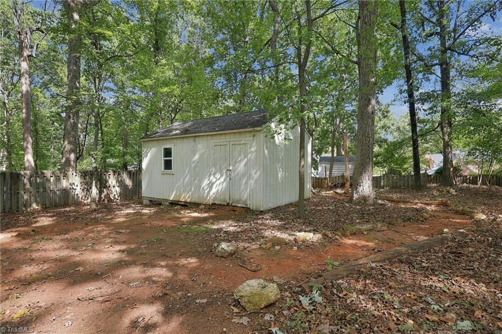 483 Buckhurst Drive Property Photo 39