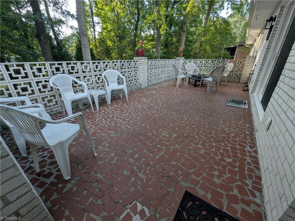 1702 Dunbar Street Property Photo 27