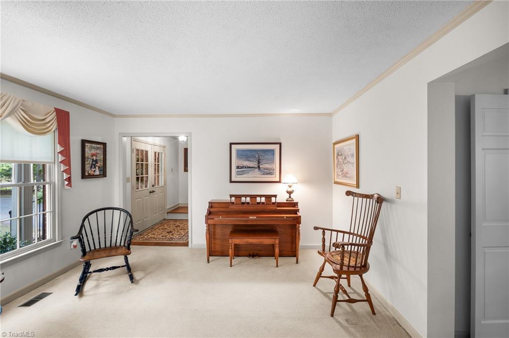 608 Forrest Drive Property Photo 11