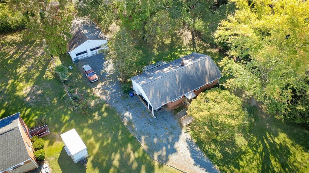 941 Brownwood Drive Property Photo 4