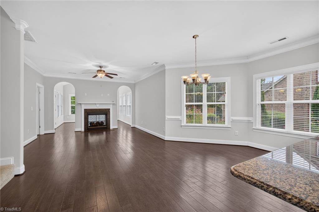 305 Zurich Court Property Photo 9