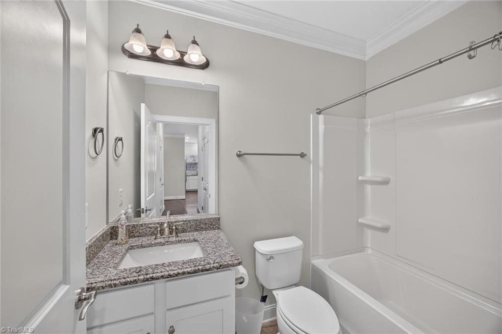 305 Zurich Court Property Photo 11