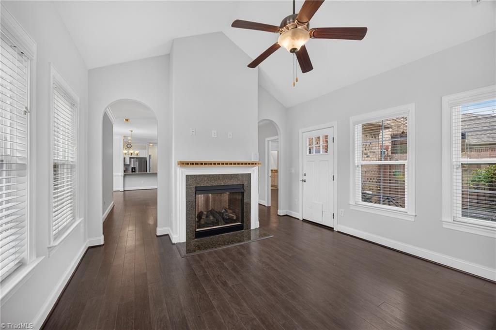 305 Zurich Court Property Photo 15