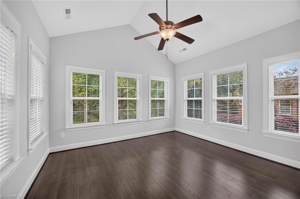 305 Zurich Court Property Photo 16