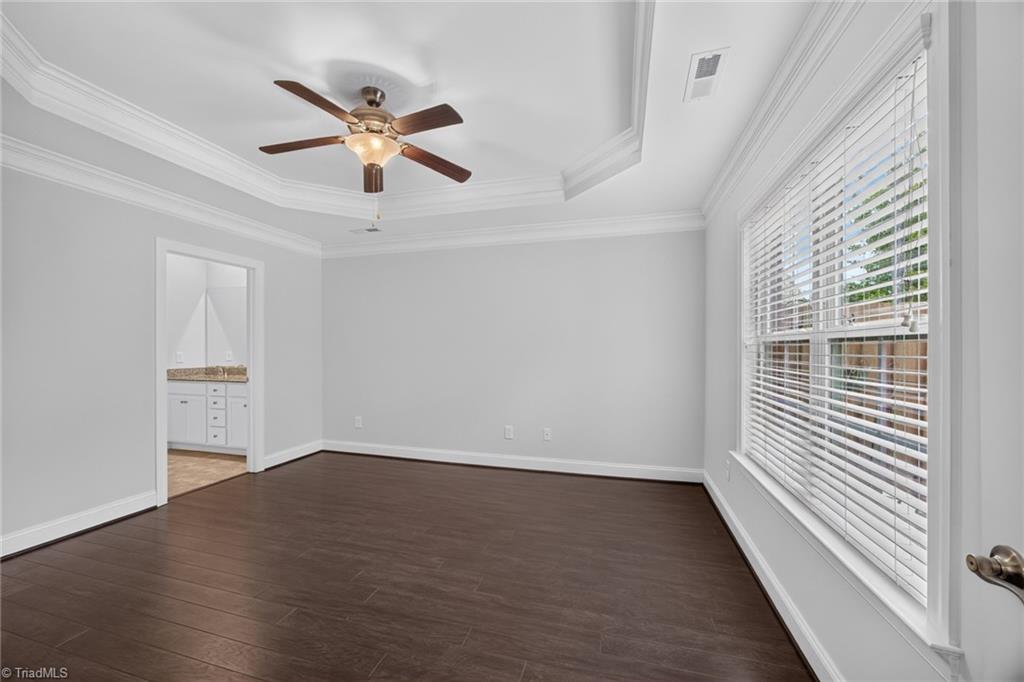 305 Zurich Court Property Photo 17